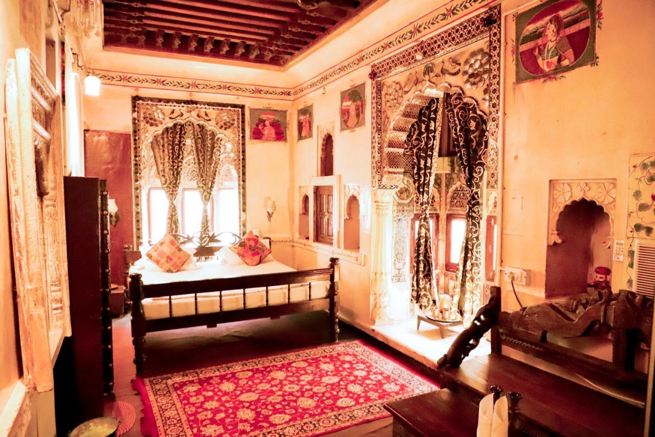 Отель Singhvi'S Haveli Джодхпур Экстерьер фото